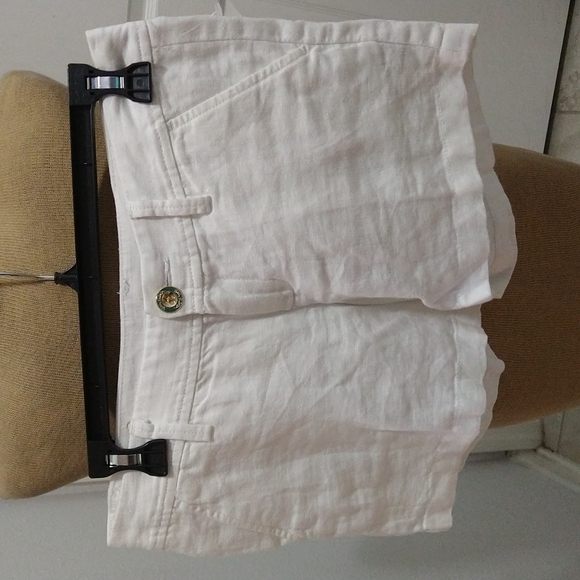 Lilly Pulitzer The Calla White Linen Resort Shorts - Picture 3 of 9